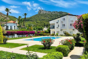 Sahile yakın havuzlu villa